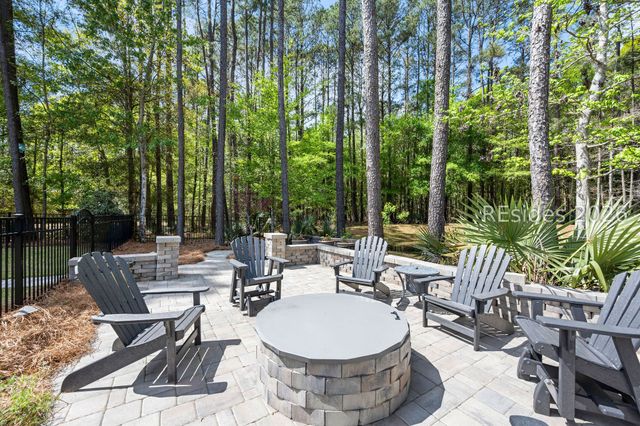 33 Little Pine Ct, Bluffton, SC 29910