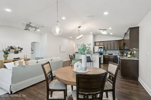 54106 AMBLERWOOD Way, Callahan, FL 32011