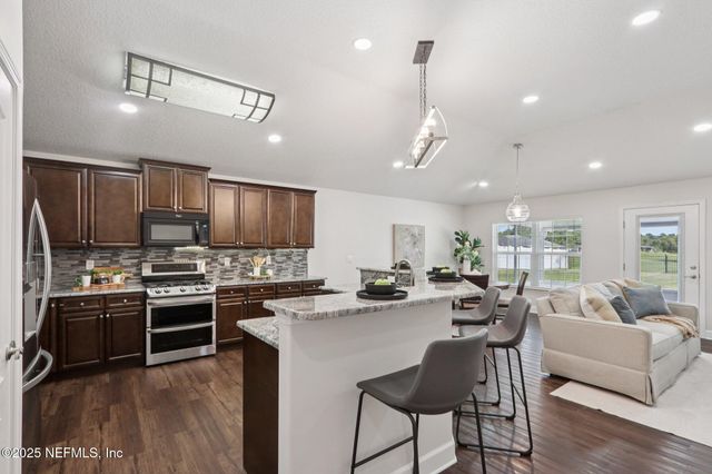 54106 AMBLERWOOD Way, Callahan, FL 32011