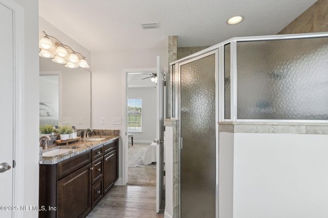 54106 AMBLERWOOD Way, Callahan, FL 32011