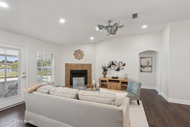 54106 AMBLERWOOD Way, Callahan, FL 32011