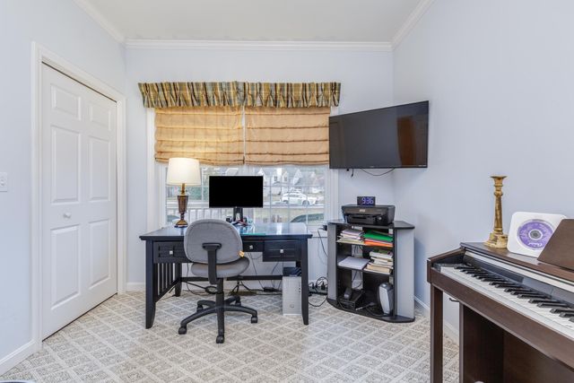 12 Jonathan Drive, Concord, NH 03303