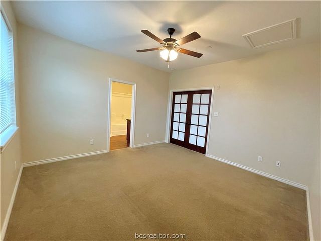 1915 Dartmouth Street 1011, College Station, TX 77840