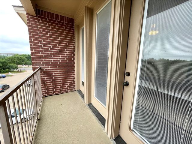 1915 Dartmouth Street 1011, College Station, TX 77840