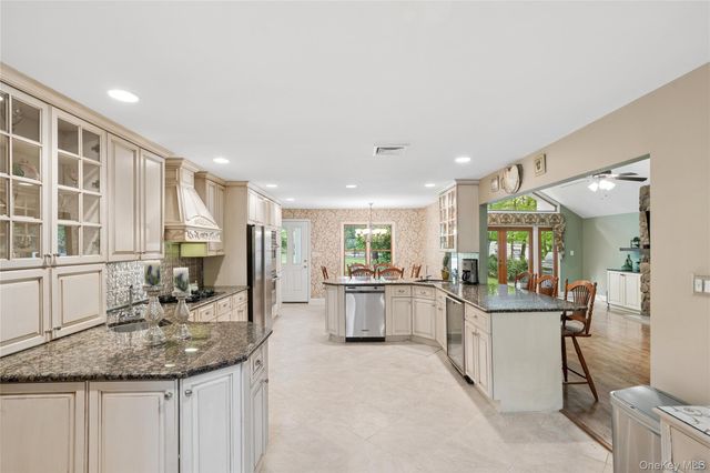 37 Pine Ridge Drive, Smithtown, NY 11787