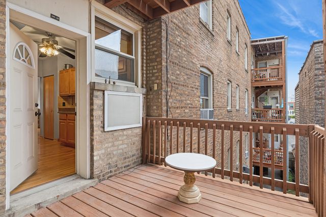 245 Washington Boulevard 2B, Oak Park, IL 60302
