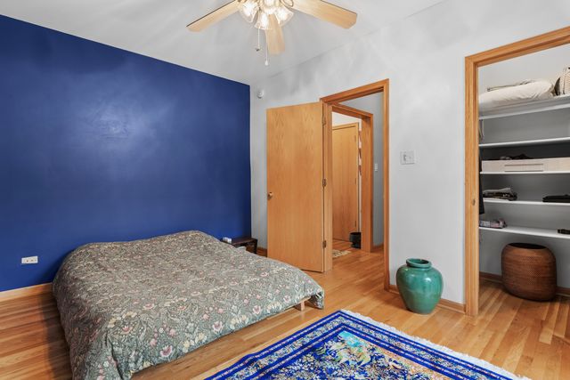245 Washington Boulevard 2B, Oak Park, IL 60302
