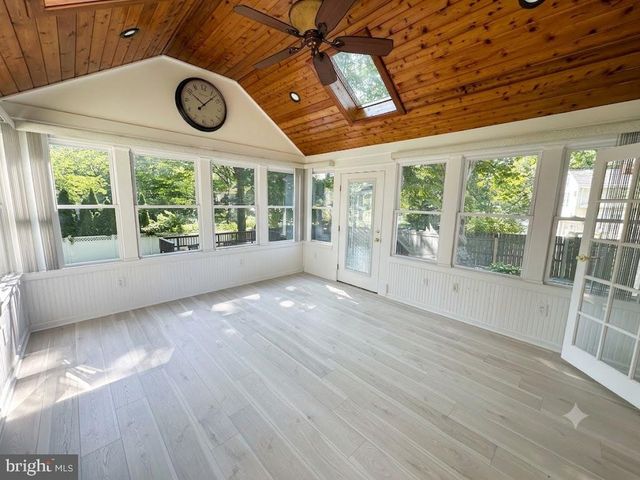 5 ROYAL OAK RD, Lawrence Township, NJ 08648