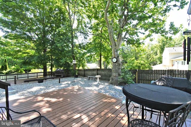 5 ROYAL OAK RD, Lawrence Township, NJ 08648