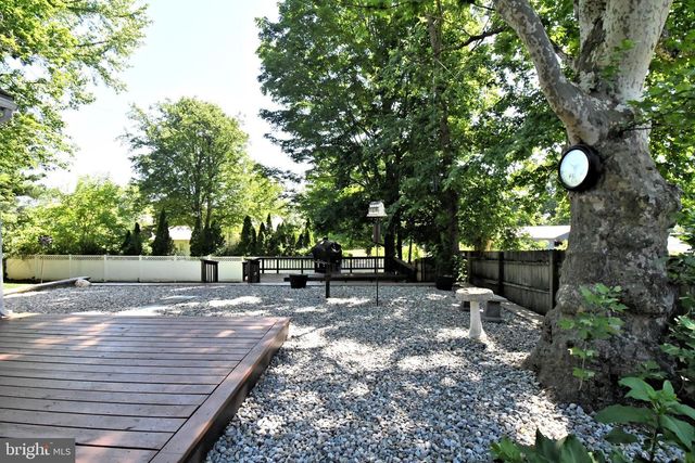5 ROYAL OAK RD, Lawrence Township, NJ 08648