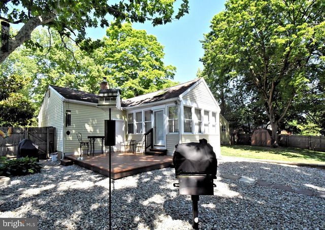 5 ROYAL OAK RD, Lawrence Township, NJ 08648