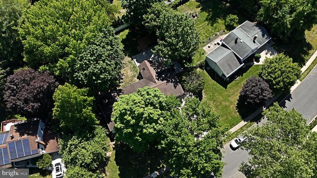 5 ROYAL OAK RD, Lawrence Township, NJ 08648