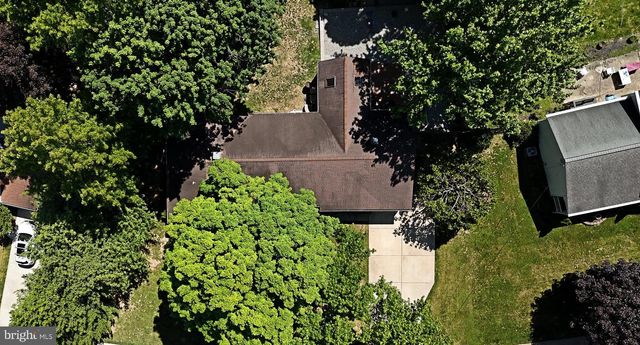 5 ROYAL OAK RD, Lawrence Township, NJ 08648