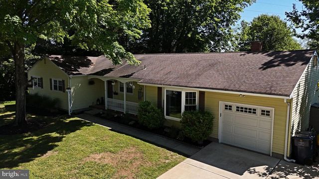 5 ROYAL OAK RD, Lawrence Township, NJ 08648