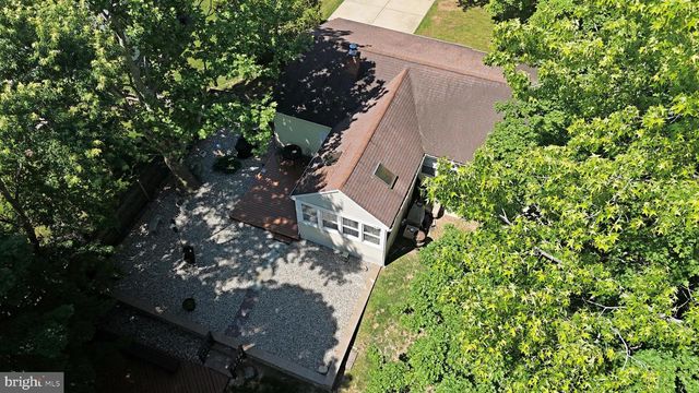 5 ROYAL OAK RD, Lawrence Township, NJ 08648