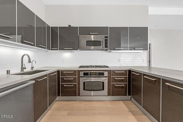 801 S Grand Avenue 1710, Los Angeles, CA 90017