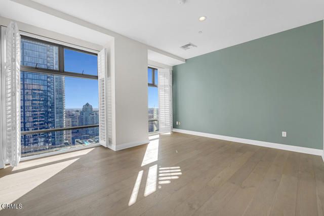 801 S Grand Avenue 1710, Los Angeles, CA 90017