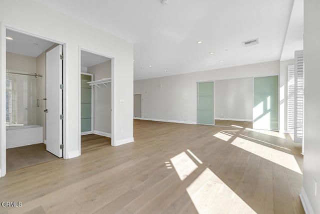 801 S Grand Avenue 1710, Los Angeles, CA 90017