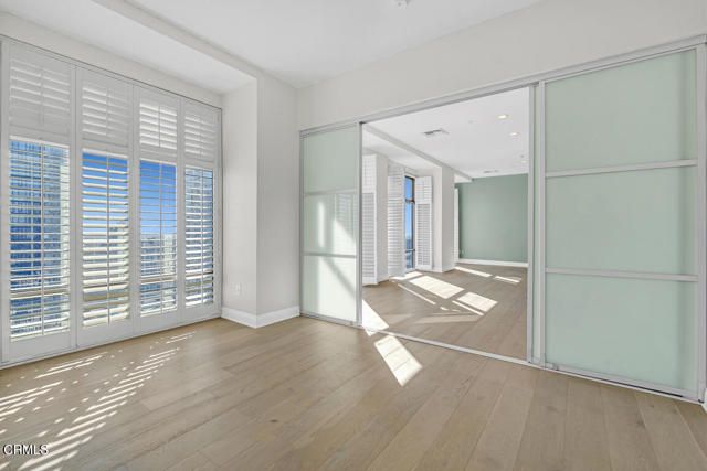 801 S Grand Avenue 1710, Los Angeles, CA 90017