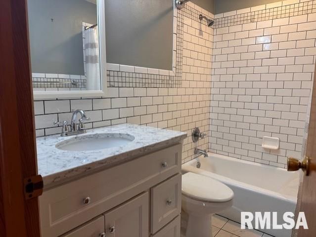 604 CORONADO Street, Jacksonville, IL 62650