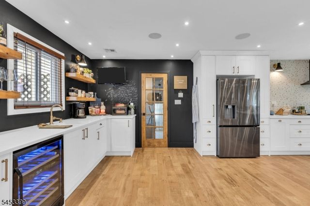 1381 Osage Rd, North Brunswick Twp., NJ 08902
