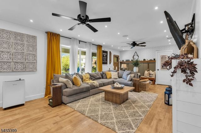 1381 Osage Rd, North Brunswick Twp., NJ 08902