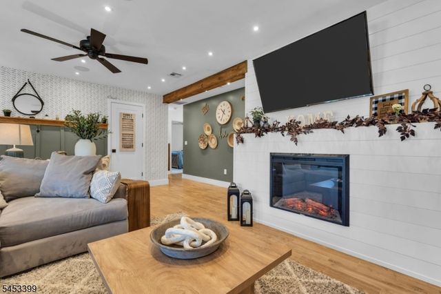 1381 Osage Rd, North Brunswick Twp., NJ 08902