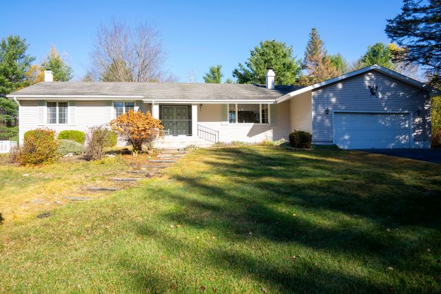 59 Rosbo Lane, Morrisonville, NY 12962