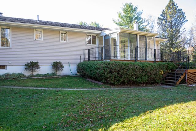 59 Rosbo Lane, Morrisonville, NY 12962