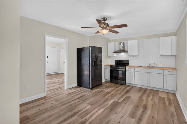 13 Prestbury Drive, Greenville, SC 29605