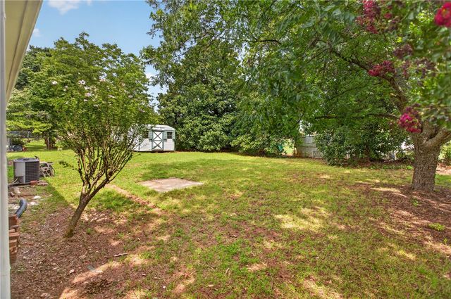 13 Prestbury Drive, Greenville, SC 29605