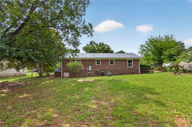 13 Prestbury Drive, Greenville, SC 29605