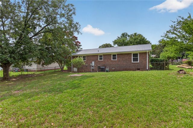 13 Prestbury Drive, Greenville, SC 29605