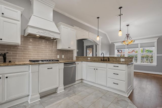 2724 Crooked Stick Drive, Benton, AR 72015