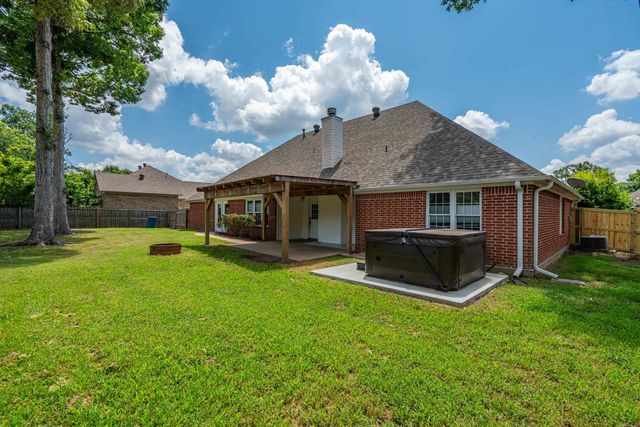 2724 Crooked Stick Drive, Benton, AR 72015