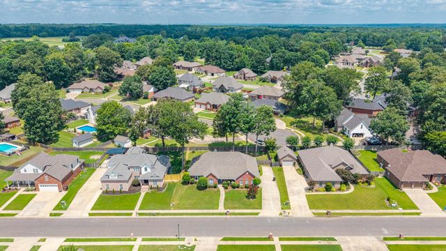 2724 Crooked Stick Drive, Benton, AR 72015