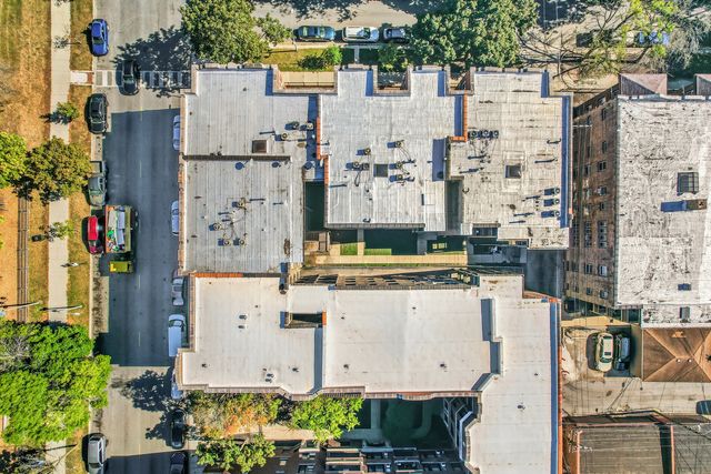 6712 S Ridgeland Avenue 3A, Chicago, IL 60649