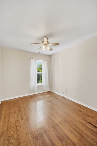 6712 S Ridgeland Avenue 3A, Chicago, IL 60649