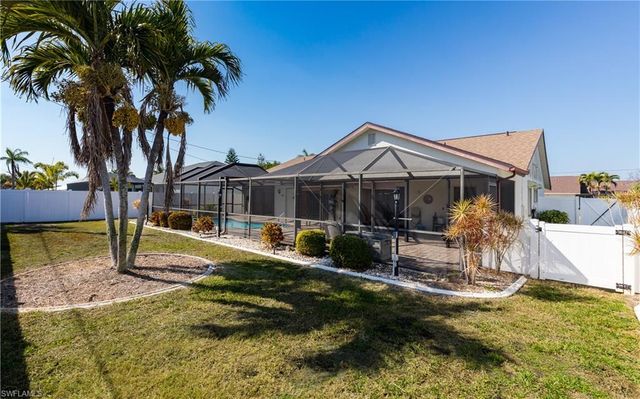 3337 SE 10th PL, Cape Coral, FL 33904