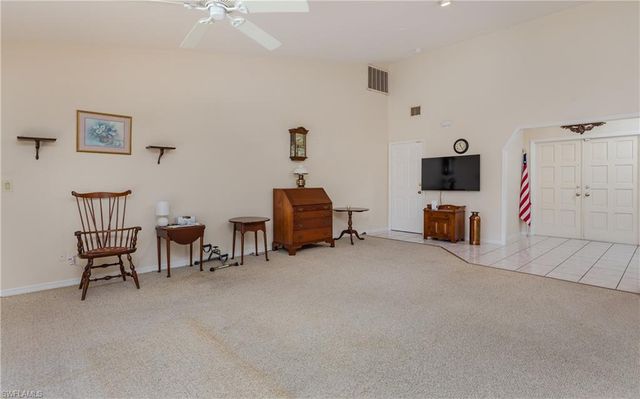 3337 SE 10th PL, Cape Coral, FL 33904