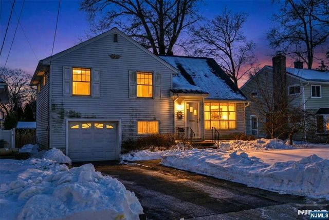 96 Grove Street, Waldwick, NJ 07463