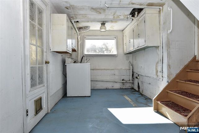 96 Grove Street, Waldwick, NJ 07463