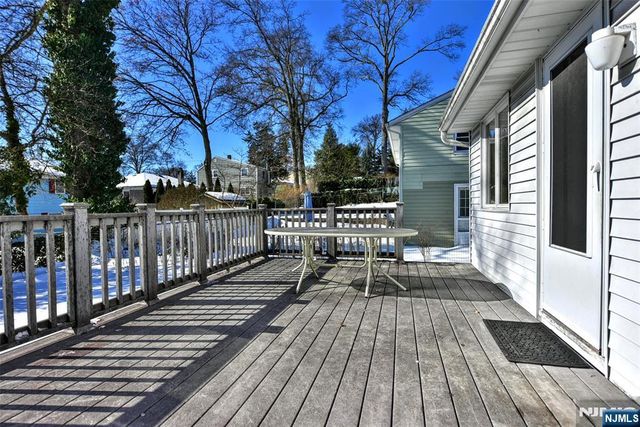 96 Grove Street, Waldwick, NJ 07463