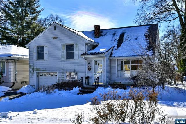 96 Grove Street, Waldwick, NJ 07463