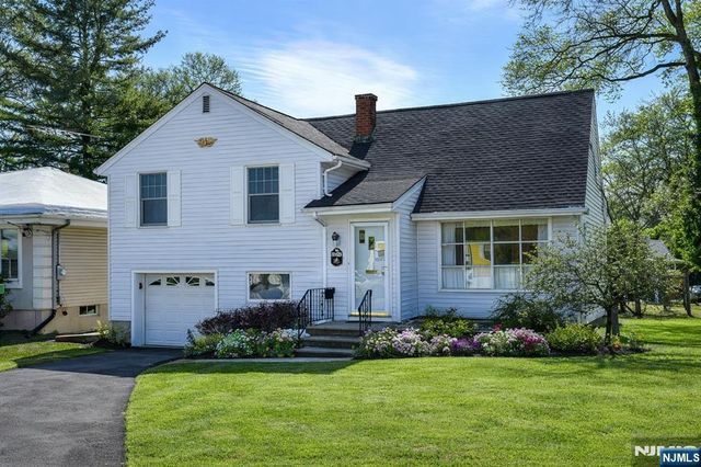 96 Grove Street, Waldwick, NJ 07463