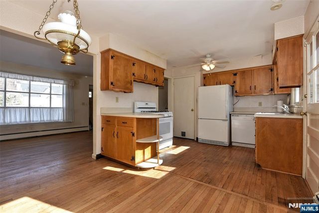 96 Grove Street, Waldwick, NJ 07463