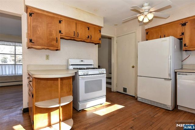 96 Grove Street, Waldwick, NJ 07463