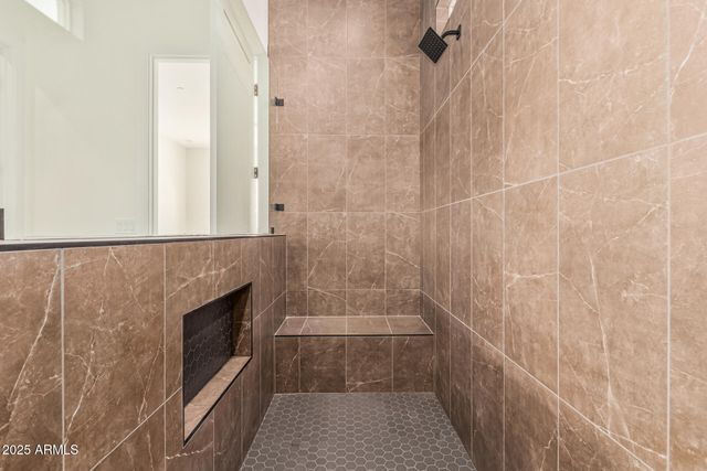 22352 W Daley Lane, Surprise, AZ 85387