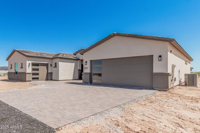 22352 W Daley Lane, Surprise, AZ 85387