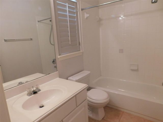 2710 Grants Lake Boulevard F4, Sugar Land, TX 77479